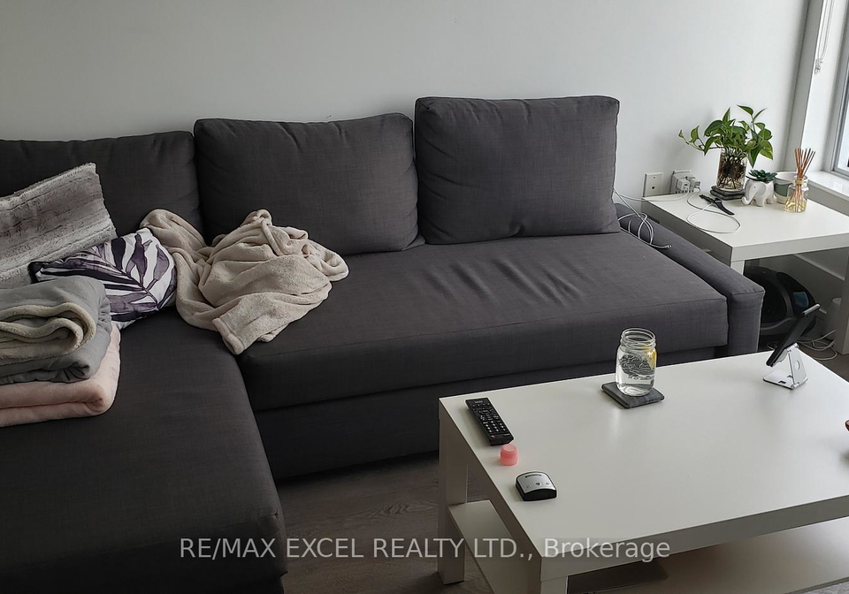 10-york-street-toronto-ontario-c12381671