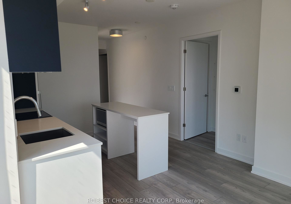 8-tippett-road-toronto-ontario-c12381826