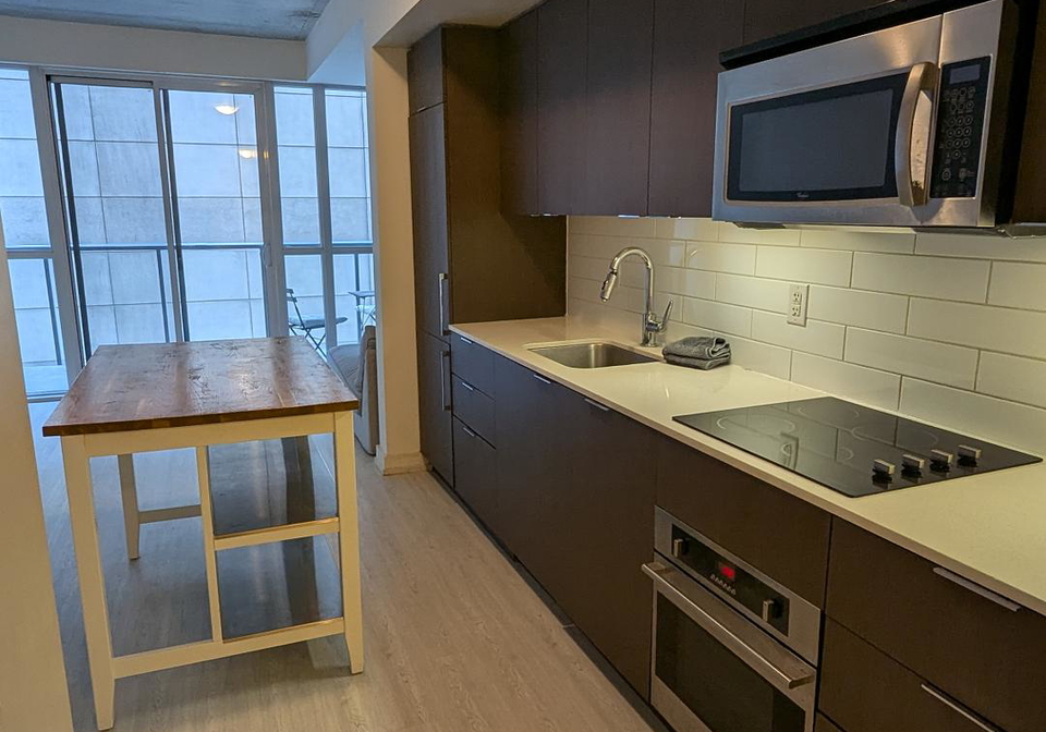 5-hanna-avenue-toronto-ontario-c12382071