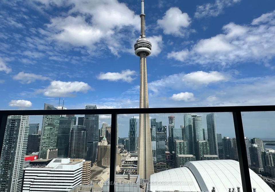 1-concord-cityplace-way-toronto-ontario-c12382138