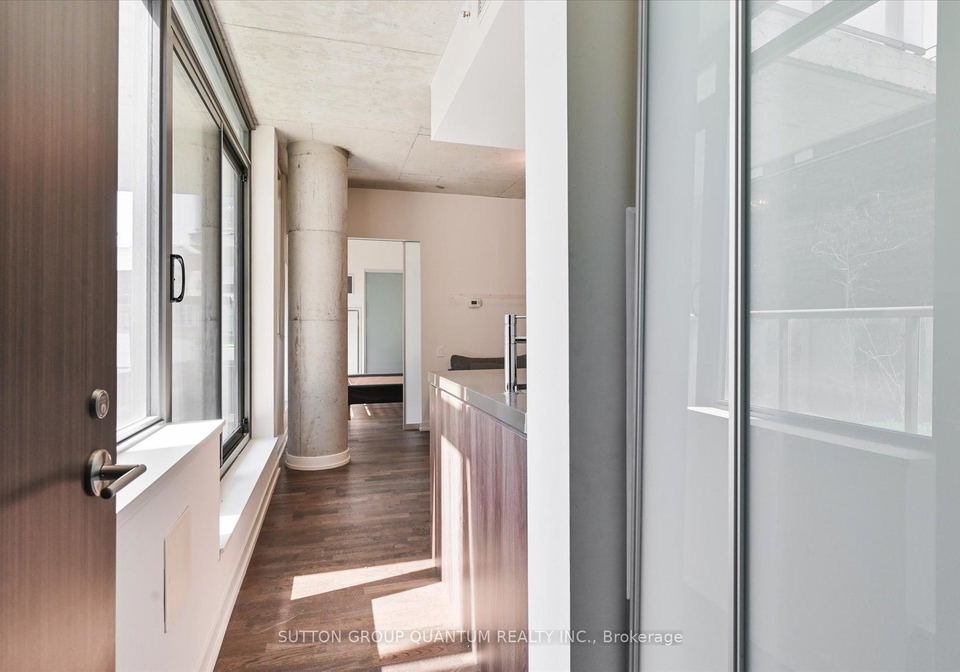 461-adelaide-street-w-toronto-ontario-c12382338