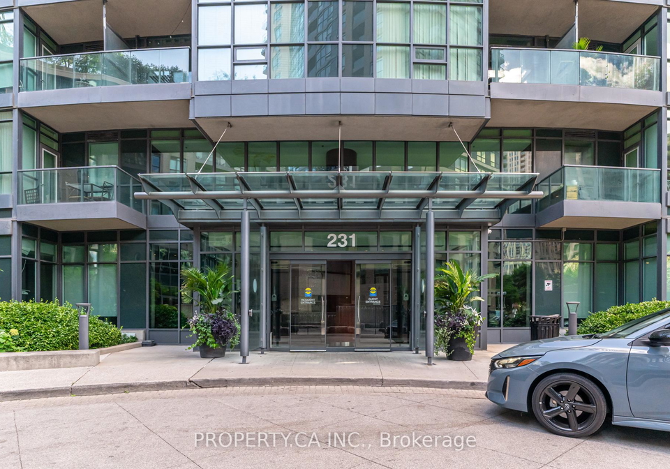 231-fort-york-boulevard-toronto-ontario-c12382353