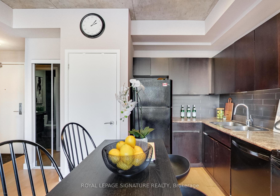 38-niagara-street-toronto-ontario-c12382385