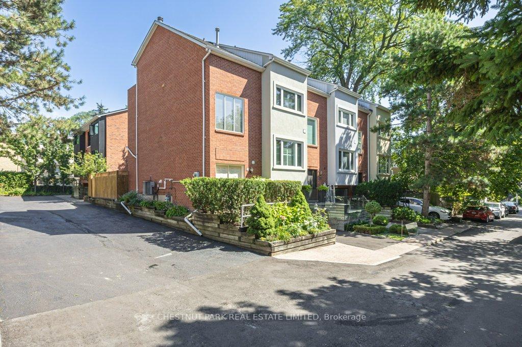 250-broadway-avenue-toronto-ontario-c12382417