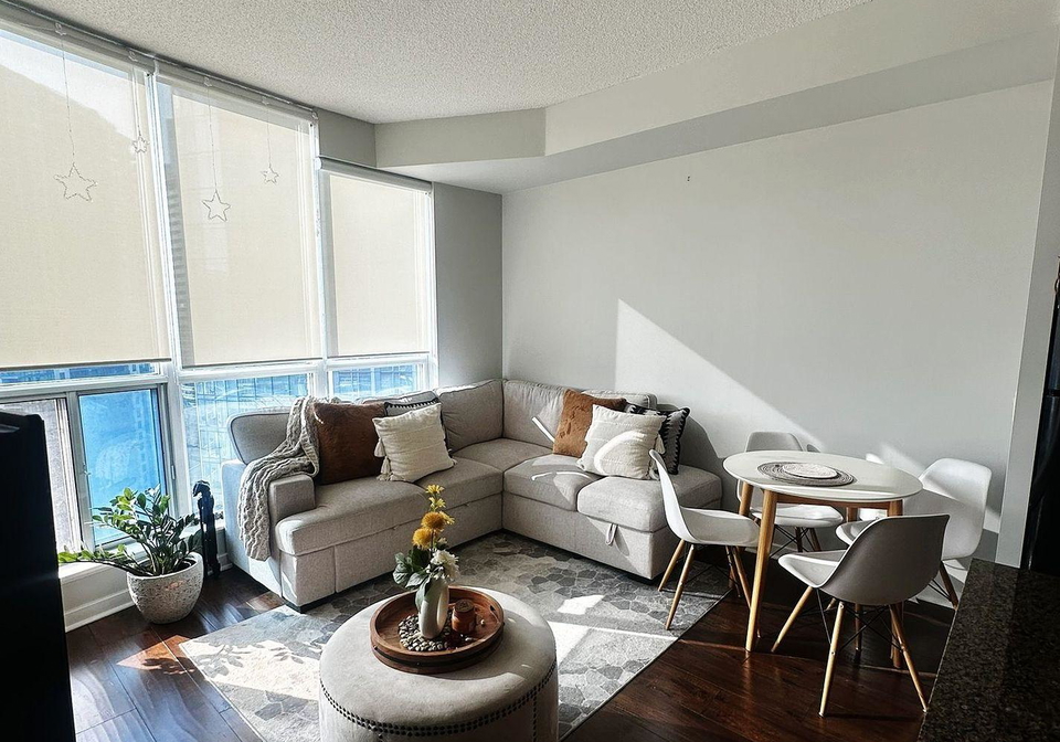8-york-street-toronto-ontario-c12382444