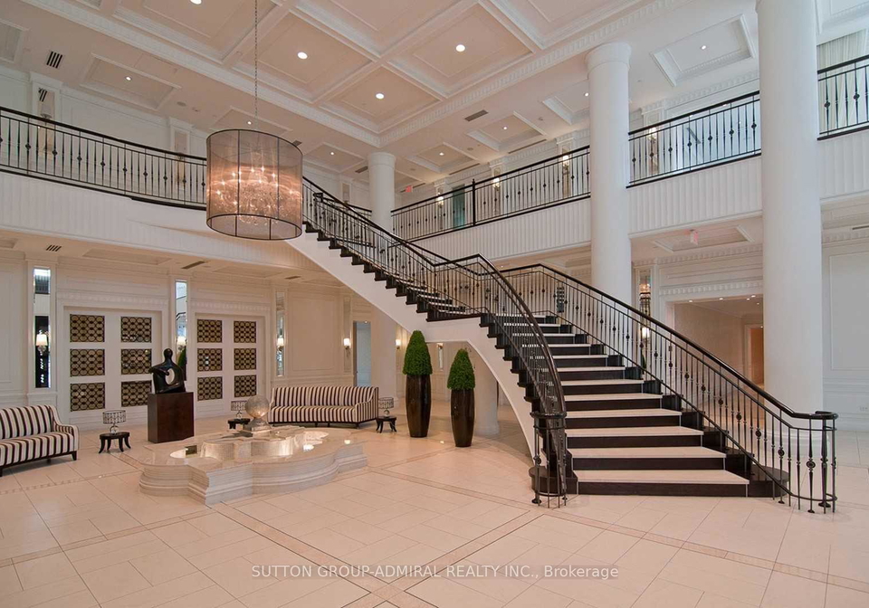 15-greenview-avenue-toronto-ontario-c12382627