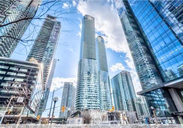 12-york-street-toronto-ontario-c12382746