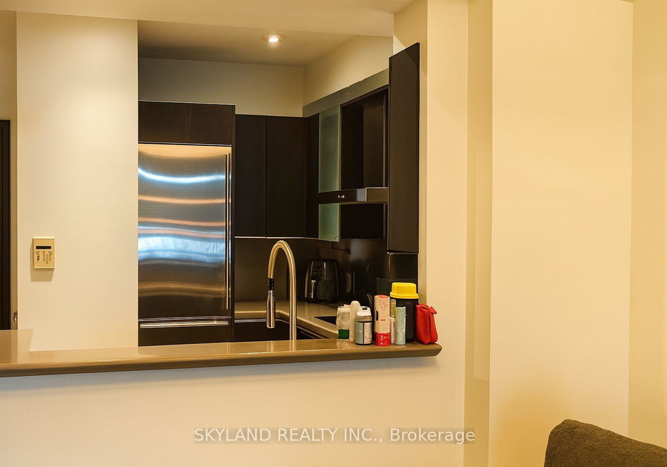 102-bloor-street-w-toronto-ontario-c12382958
