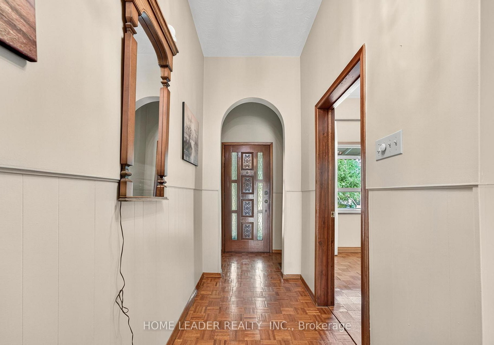 5-lindsey-avenue-toronto-ontario-c12383063
