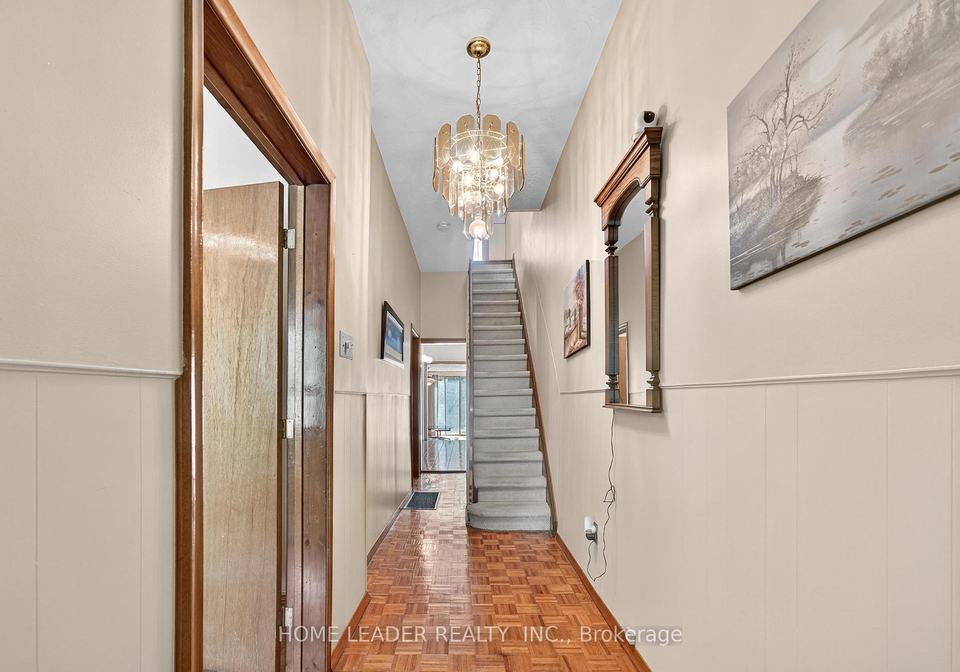 5-lindsey-avenue-toronto-ontario-c12383063