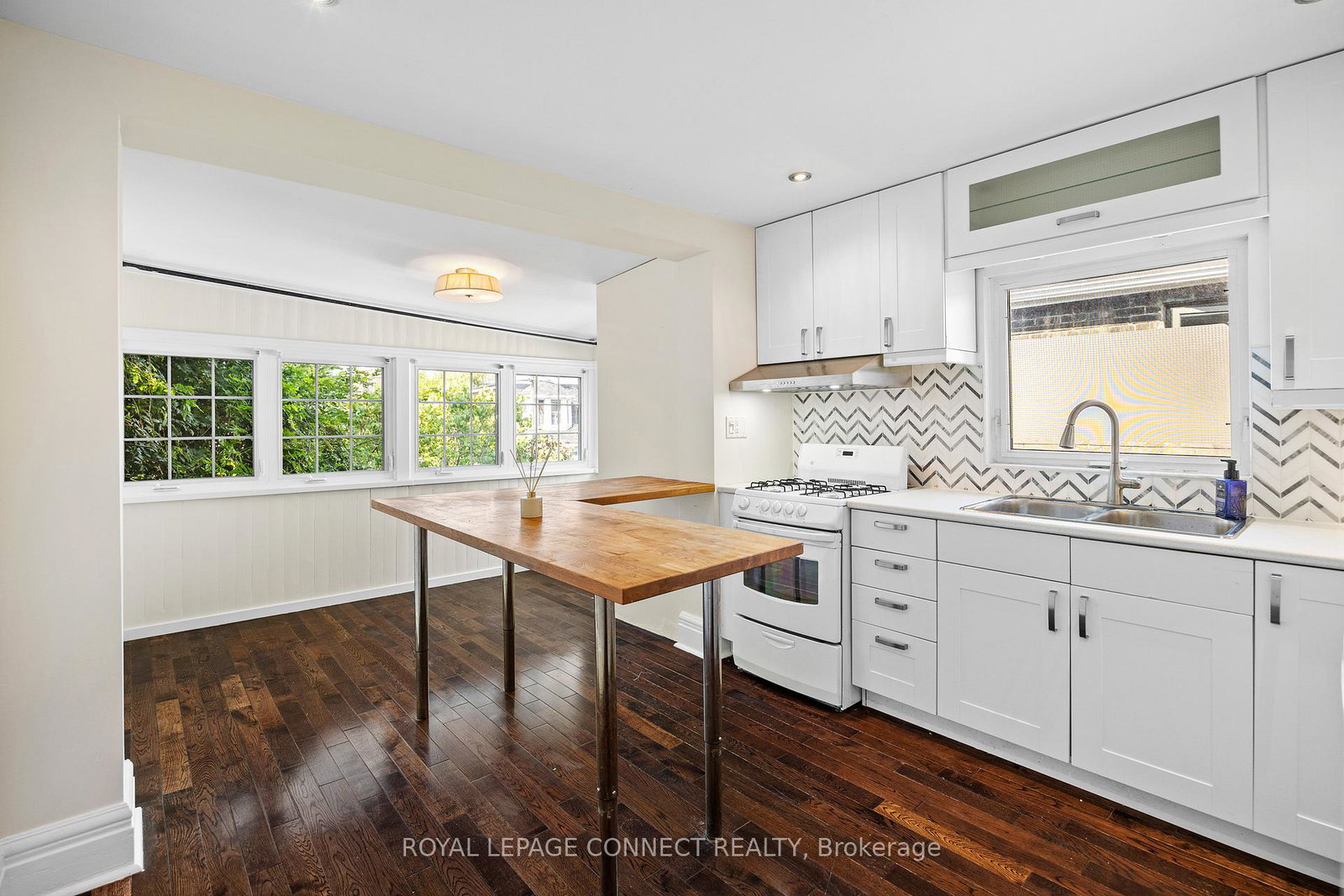 300-gladstone-avenue-toronto-ontario-c12383473