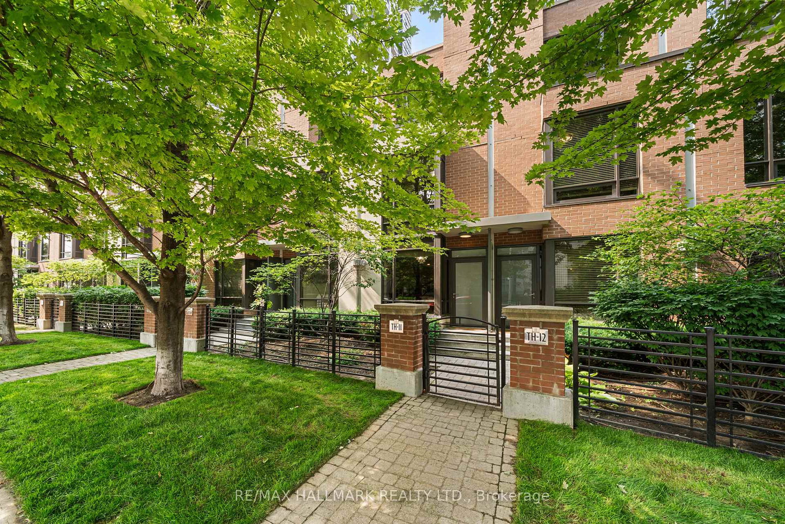 23-sheppard-avenue-e-north-york-ontario-c12383552