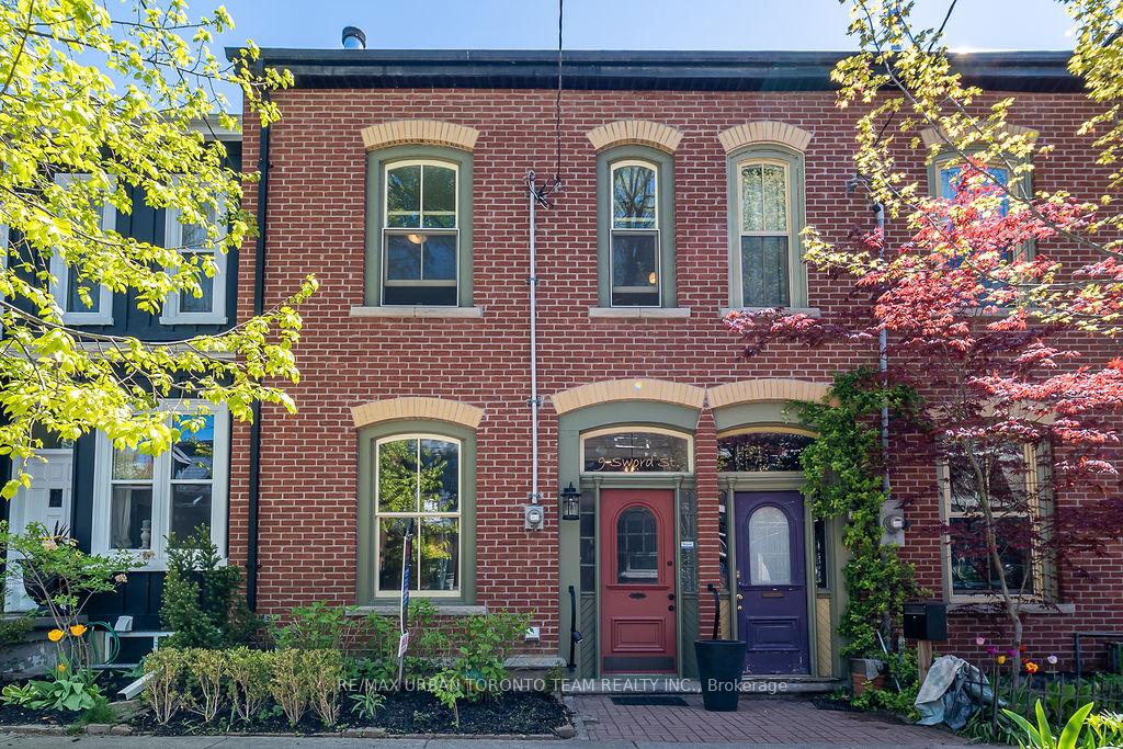 9-sword-street-toronto-ontario-c12383630