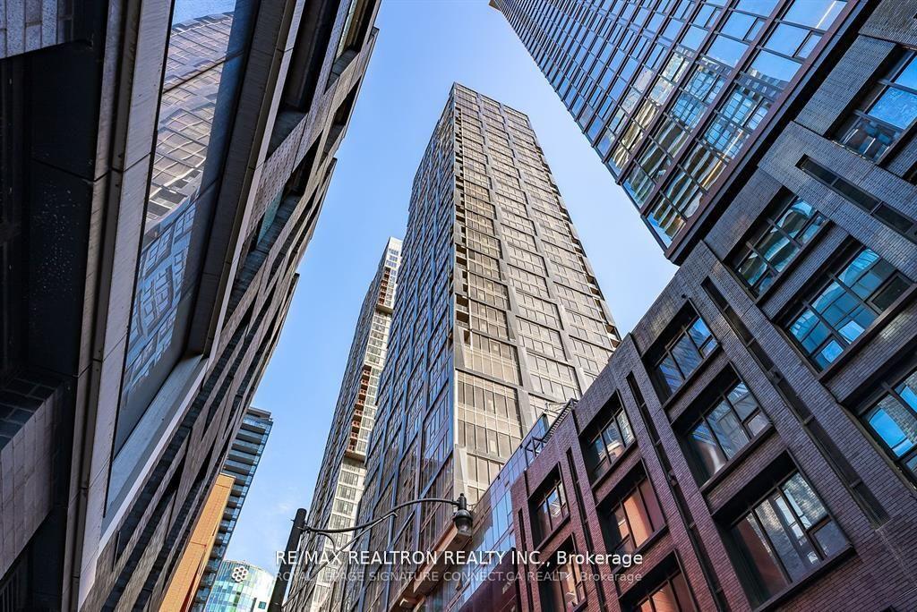 35-mercer-street-toronto-ontario-c12383680
