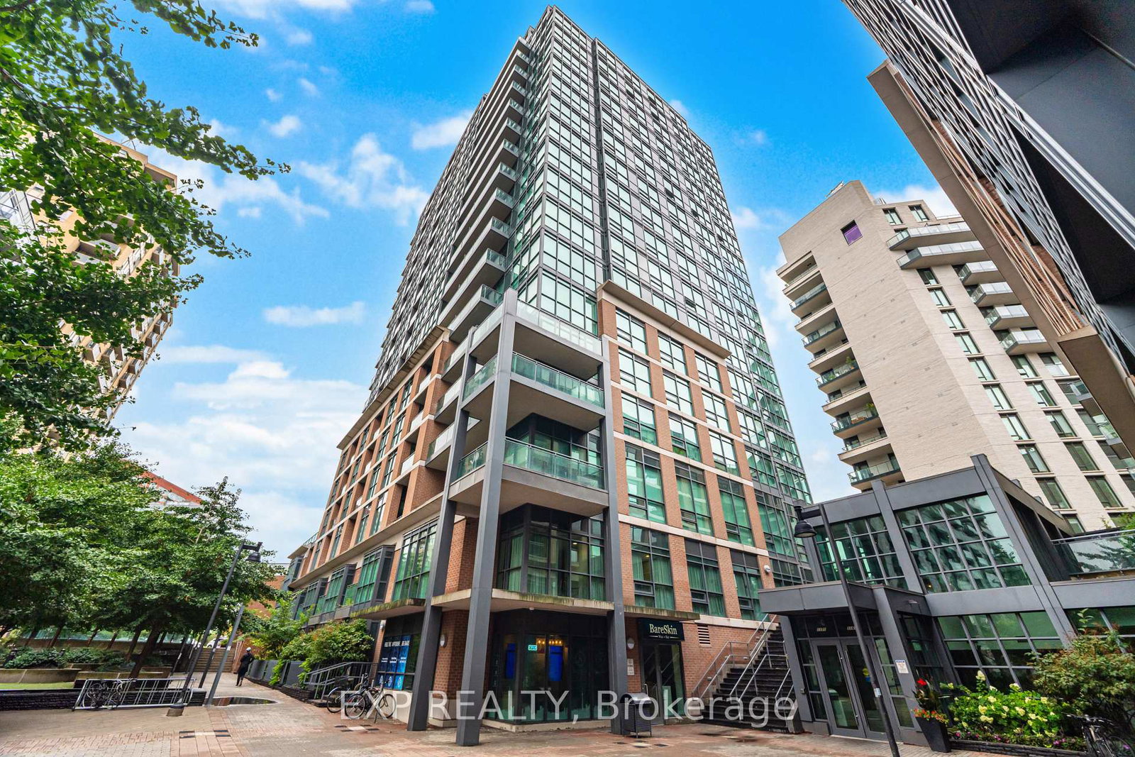 1171-queen-street-w-toronto-ontario-c12383739