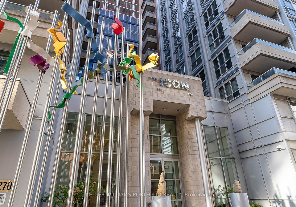 250-wellington-street-w-toronto-ontario-c12383752