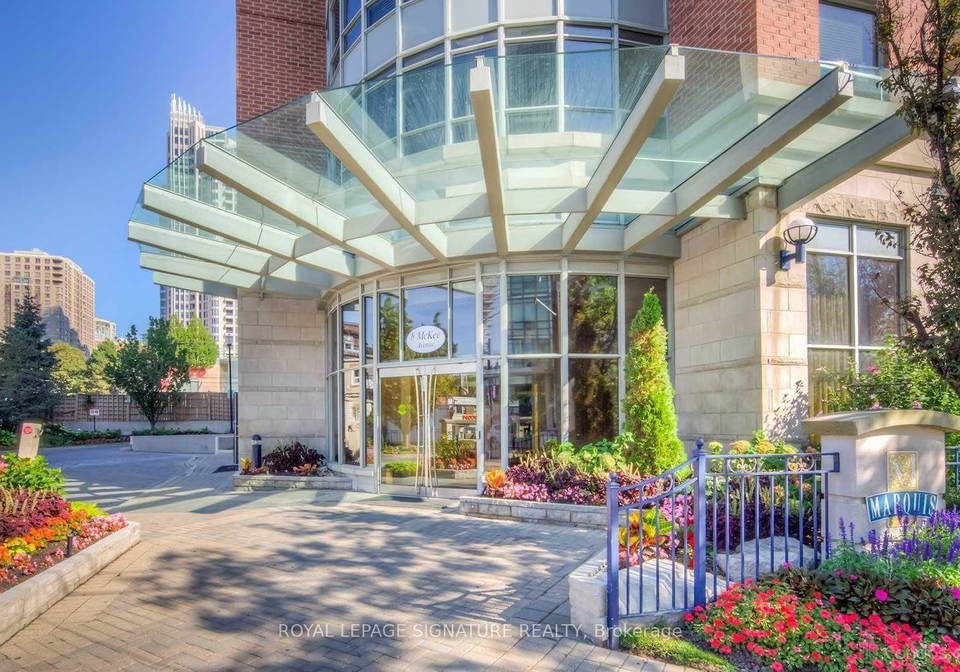8-mckee-avenue-north-york-ontario-c12383761