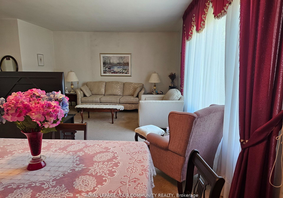 317-connaught-avenue-toronto-ontario-c12383767