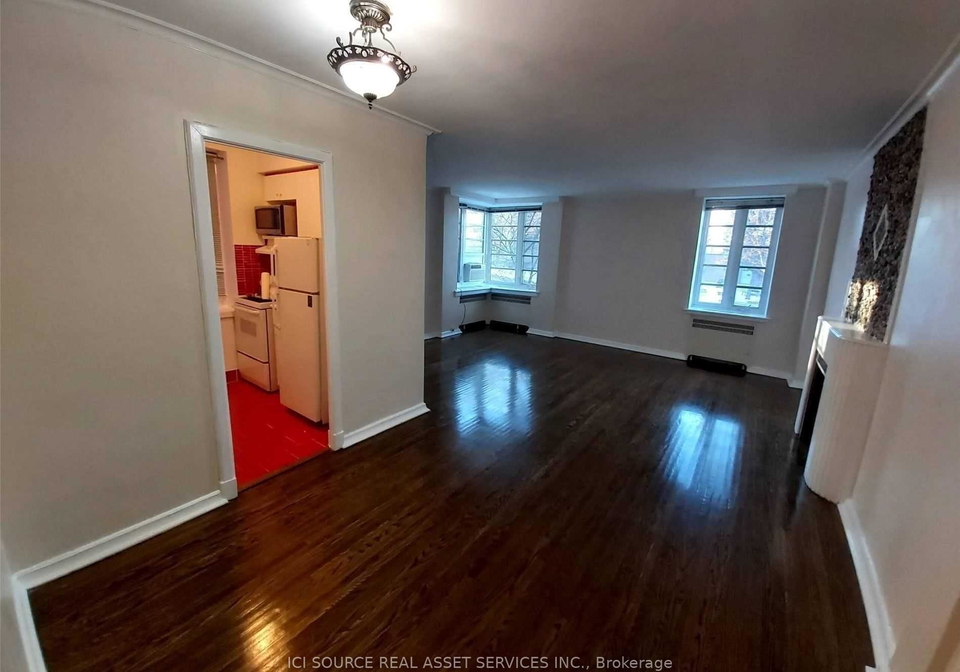 707-eglinton-avenue-w-toronto-ontario-c12383922