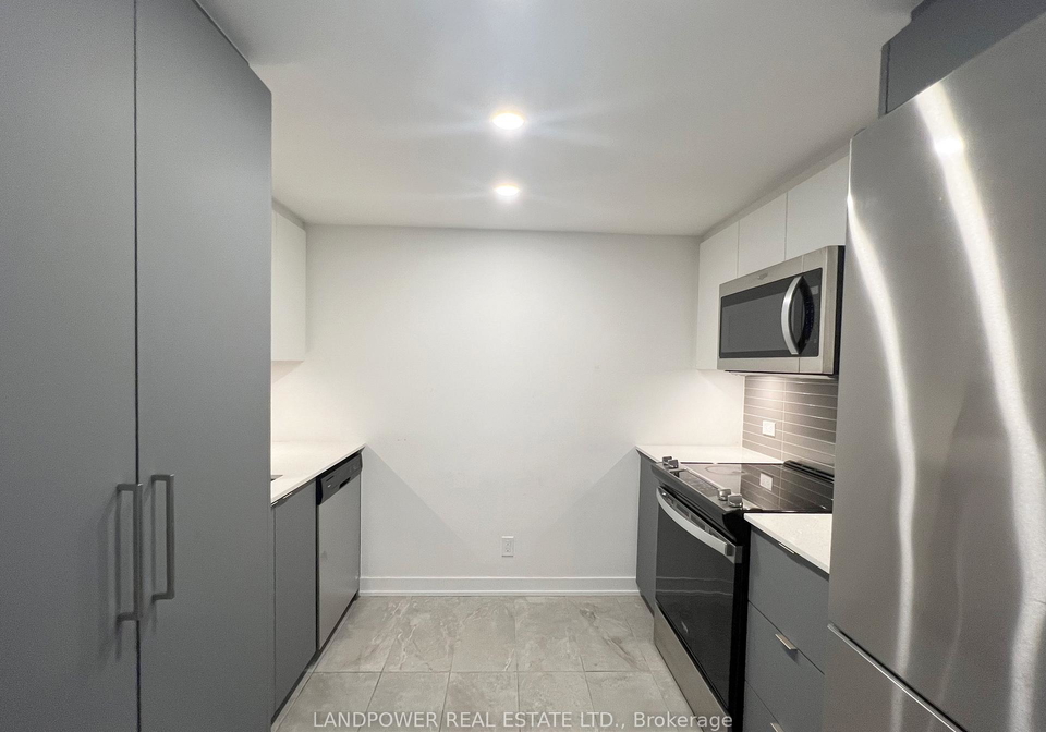 30-tretti-way-toronto-ontario-c12383950