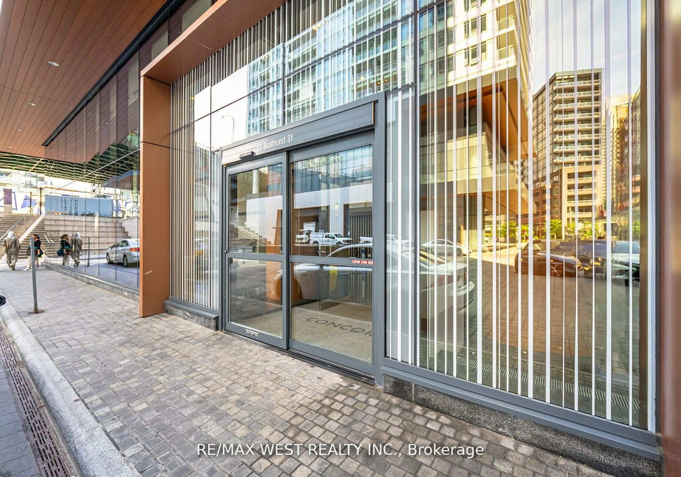 17-bathurst-street-toronto-ontario-c12383999