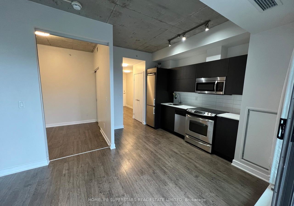 32-camden-street-toronto-ontario-c12384004