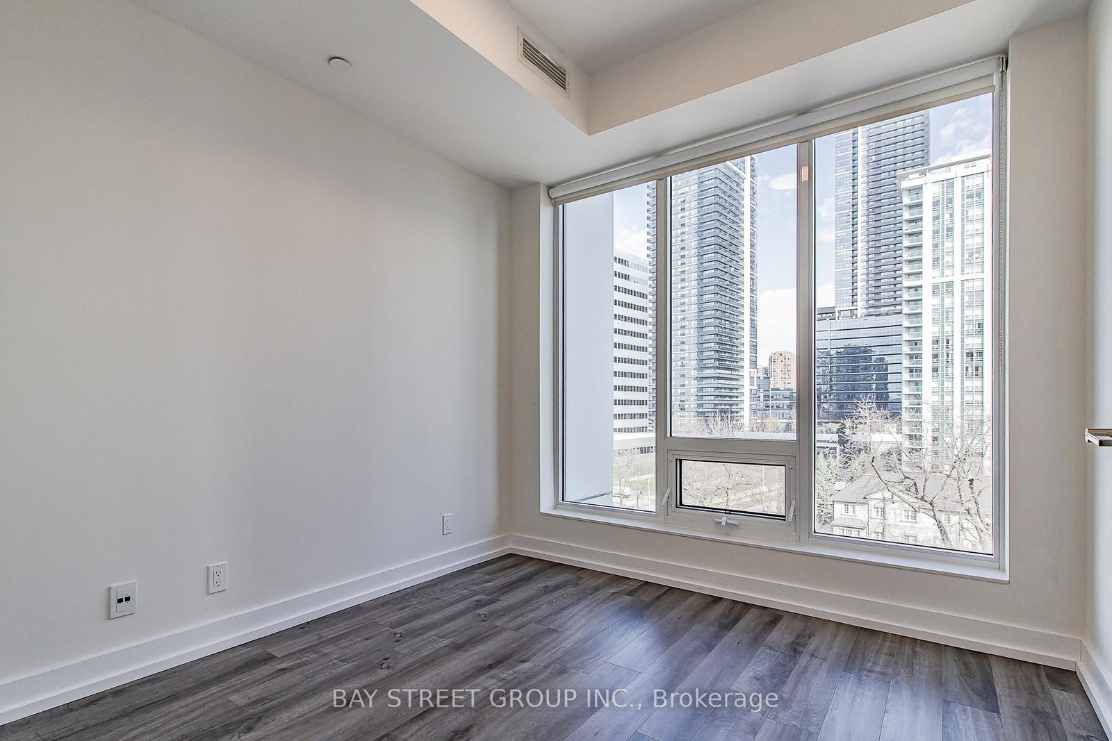 28-avondale-avenue-north-york-ontario-c12384158