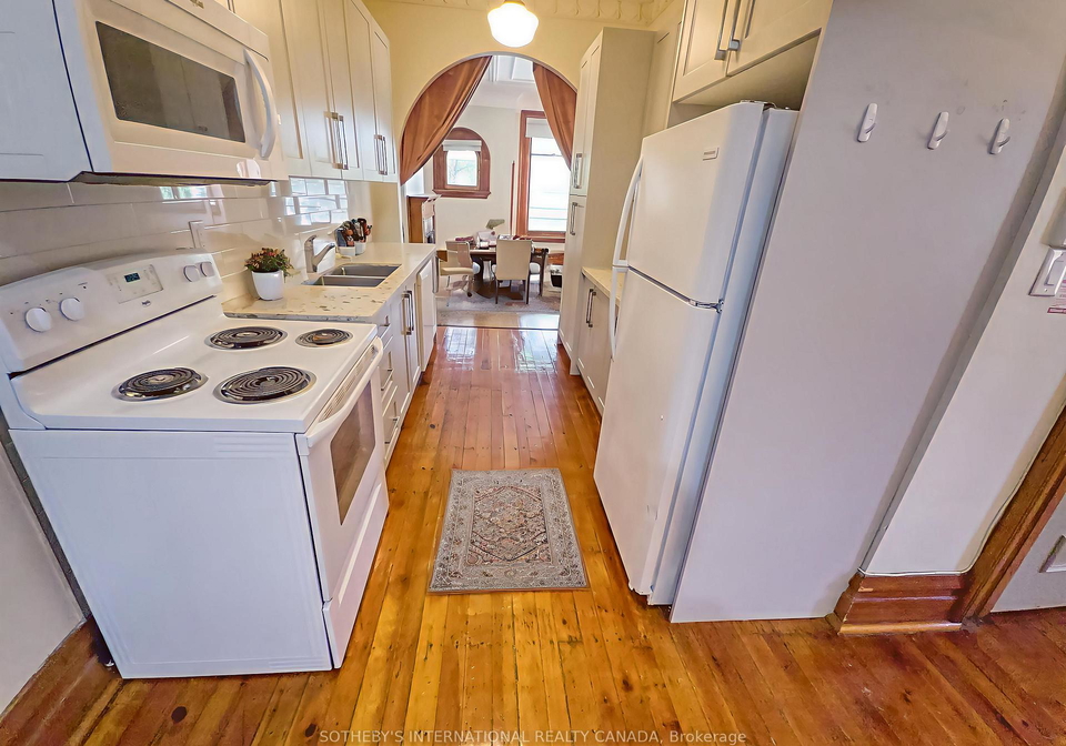 71-spadina-road-toronto-ontario-c12384418