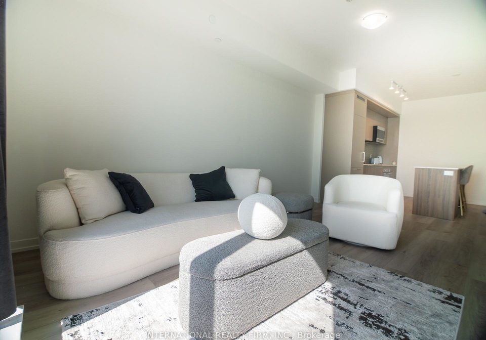 863-st-clair-avenue-w-toronto-ontario-c12384842