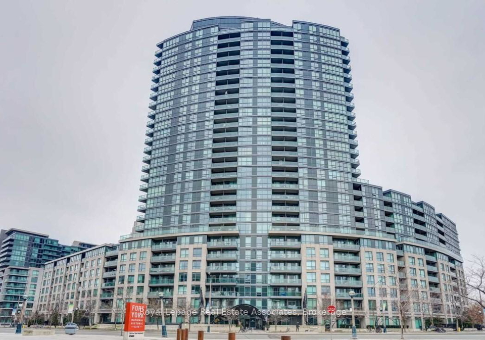 231-fort-york-boulevard-toronto-ontario-c12385184