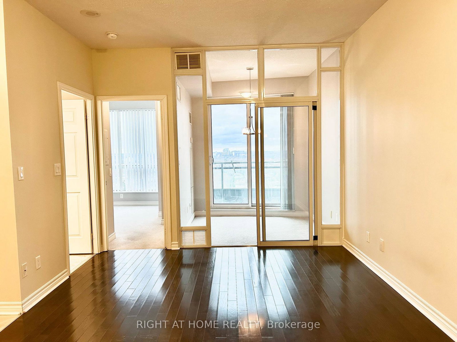 18-holmes-avenue-north-york-ontario-c12385187