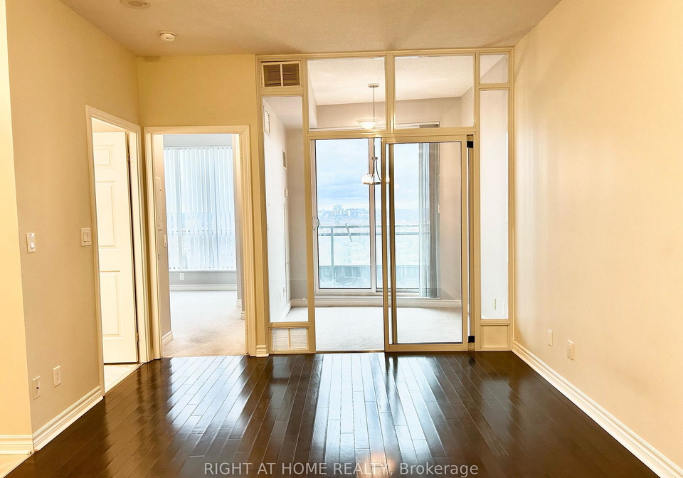 18-holmes-avenue-north-york-ontario-c12385187