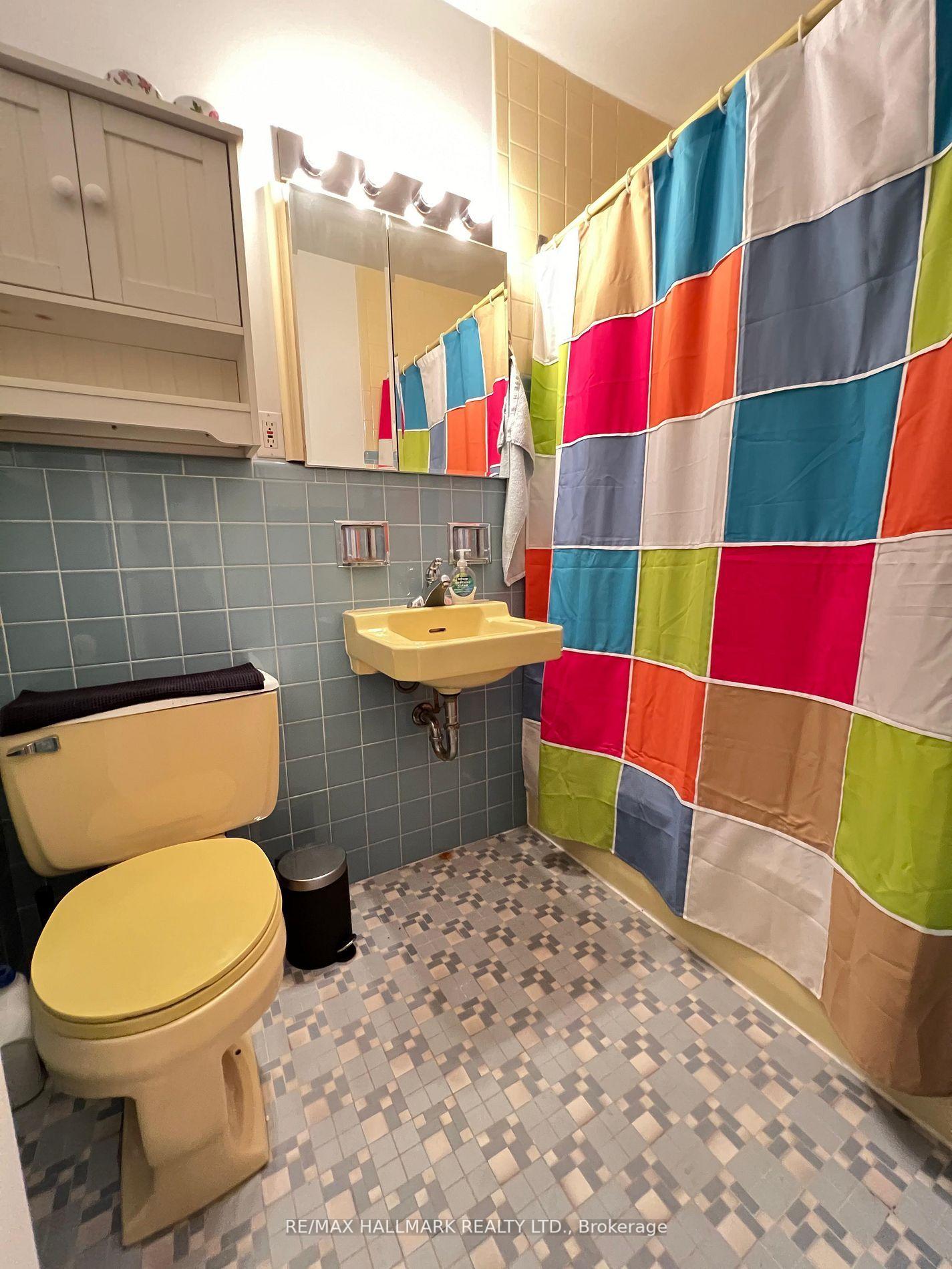21-thelma-avenue-toronto-ontario-c12385471