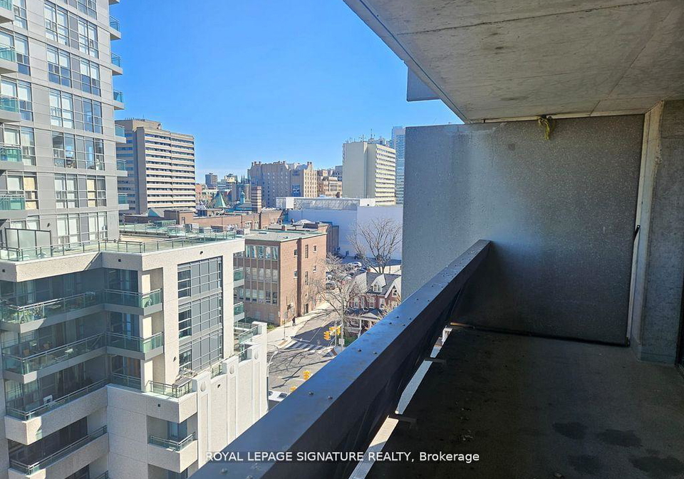 720-spadina-avenue-toronto-ontario-c12385474