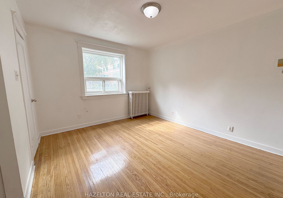 44-huntley-street-toronto-ontario-c12385537