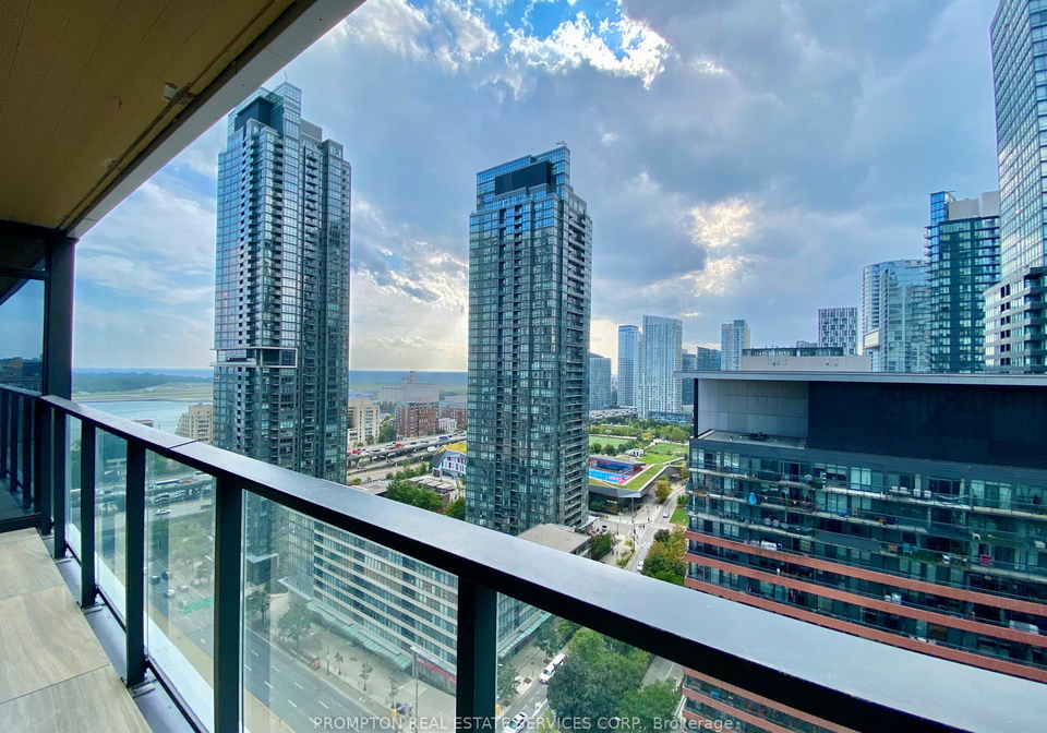 3-concord-cityplace-way-toronto-ontario-c12385786