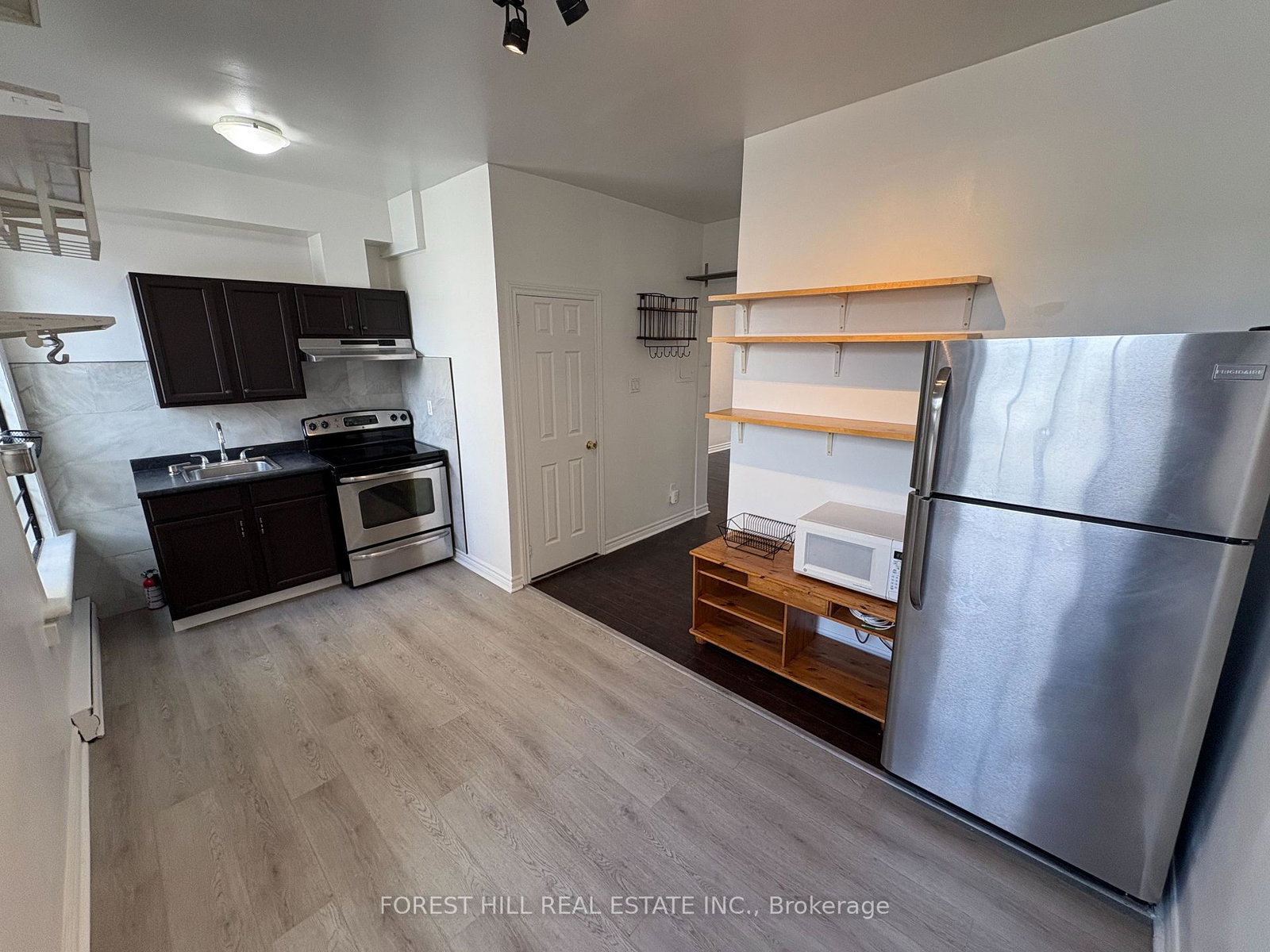 480-queen-street-w-toronto-ontario-c12385844