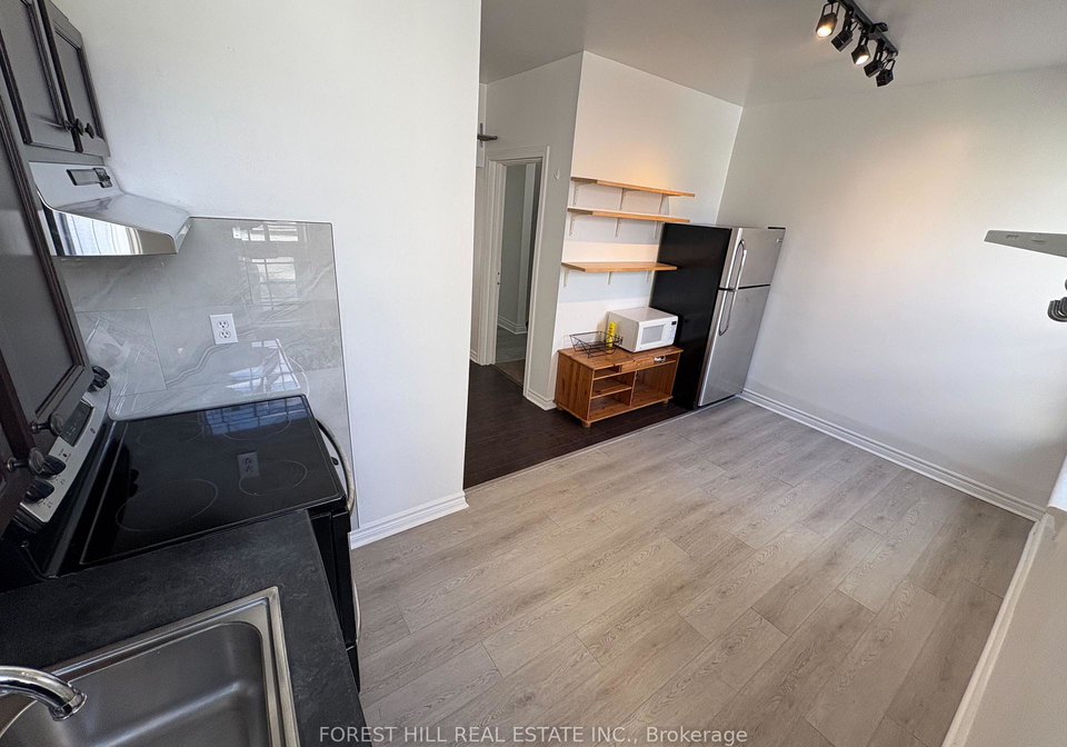 480-queen-street-w-toronto-ontario-c12385844