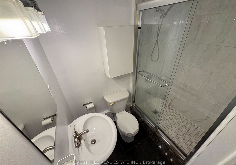480-queen-street-w-toronto-ontario-c12385844