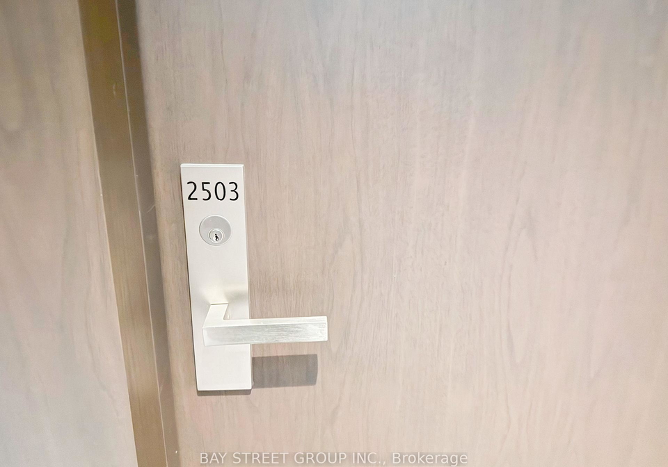 1-yorkville-avenue-toronto-ontario-c12385870