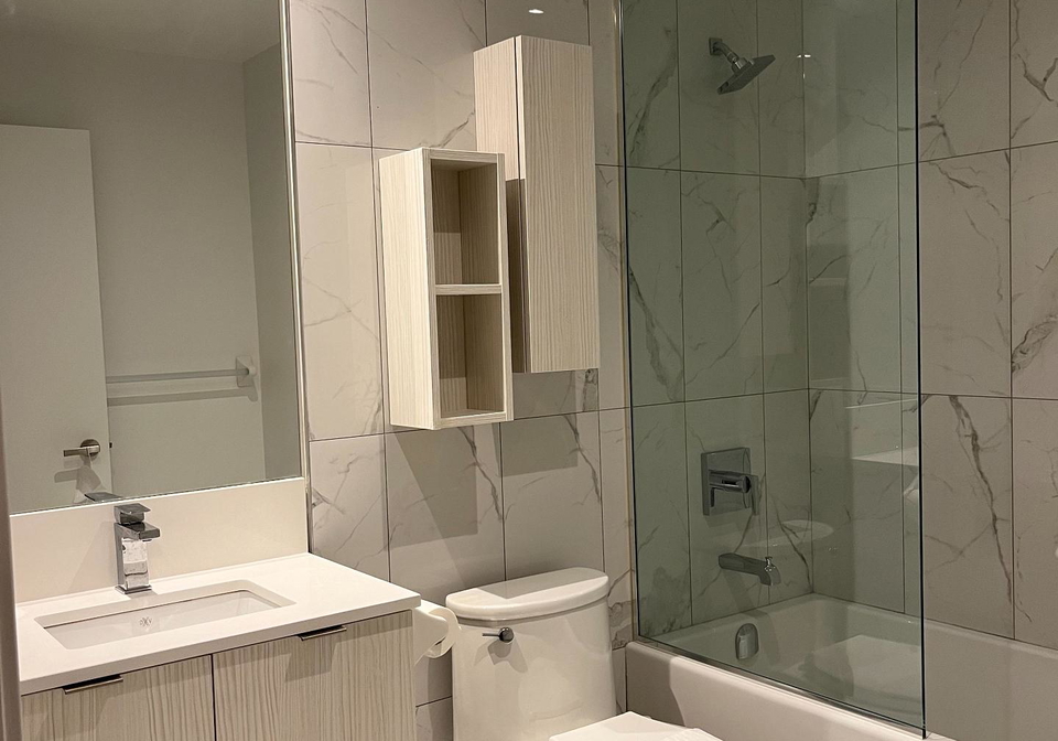 195-redpath-avenue-toronto-ontario-c12385905