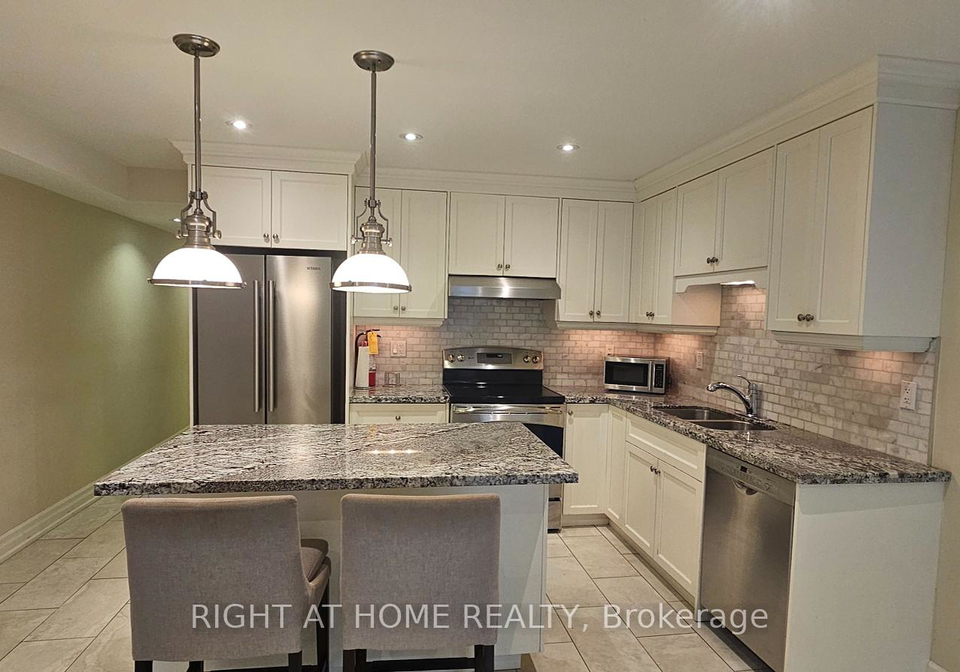 730-shaw-street-toronto-ontario-c12386077