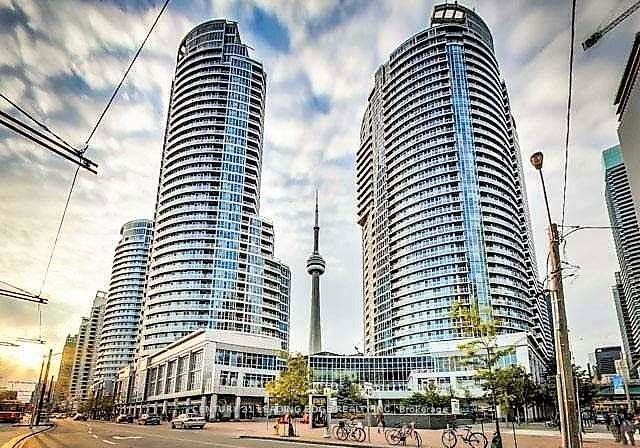 8-york-street-toronto-ontario-c12386263