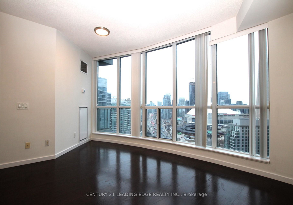 8-york-street-toronto-ontario-c12386263