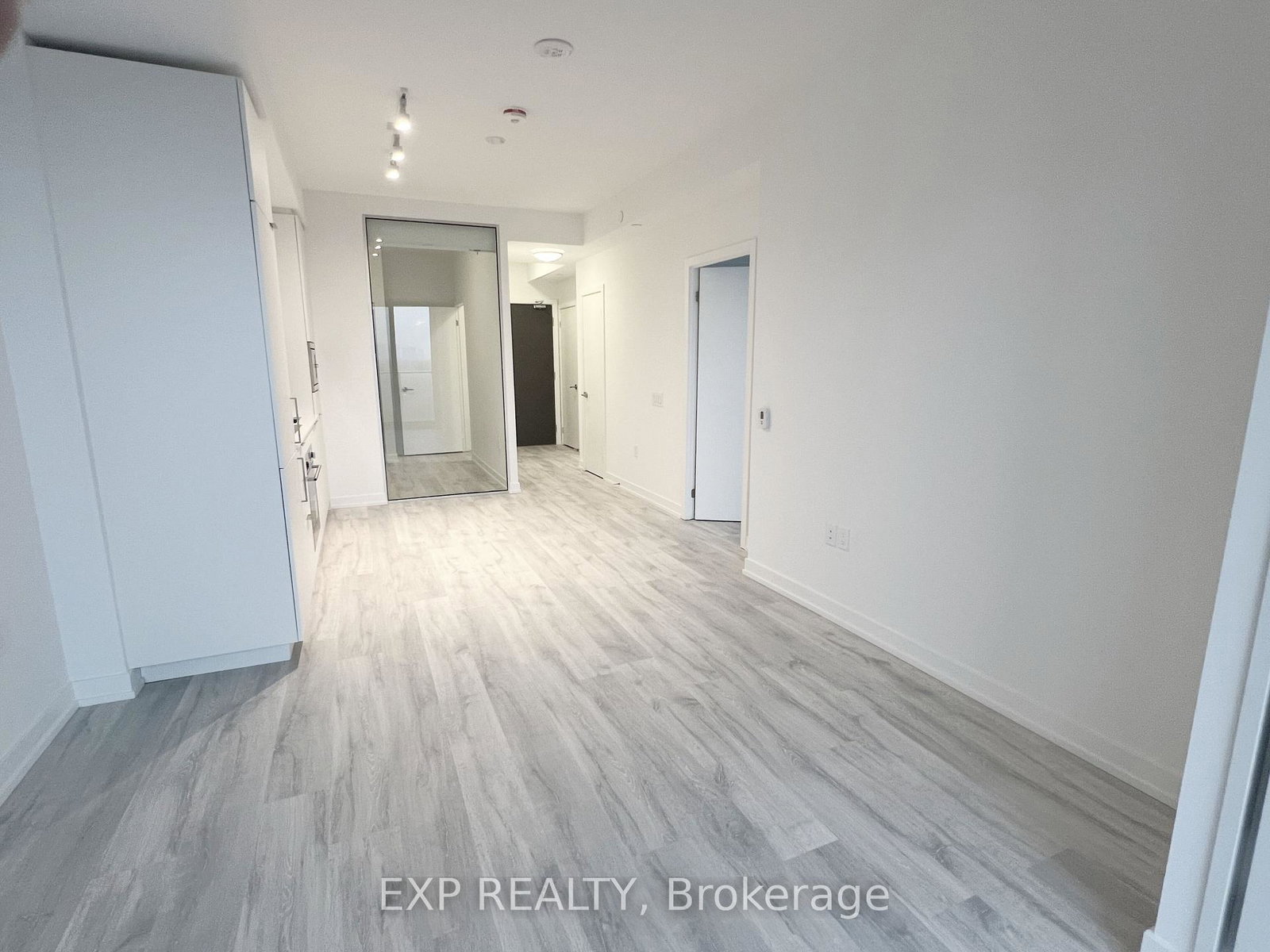 7-golden-lion-heights-north-york-ontario-c12386272