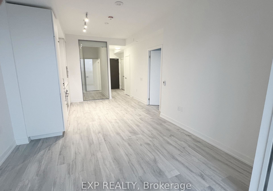 7-golden-lion-heights-north-york-ontario-c12386272
