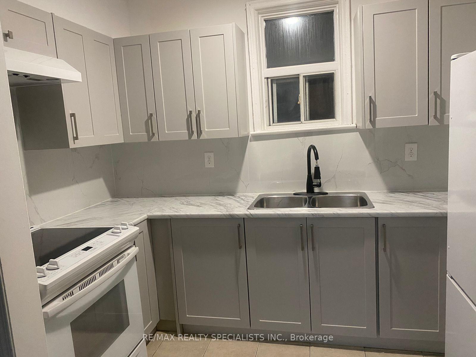 628-oakwood-avenue-toronto-ontario-c12386313