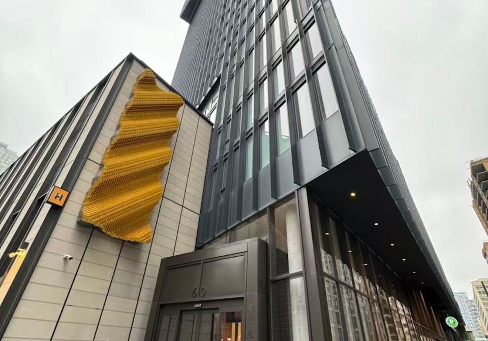 60-shuter-street-toronto-ontario-c12386585