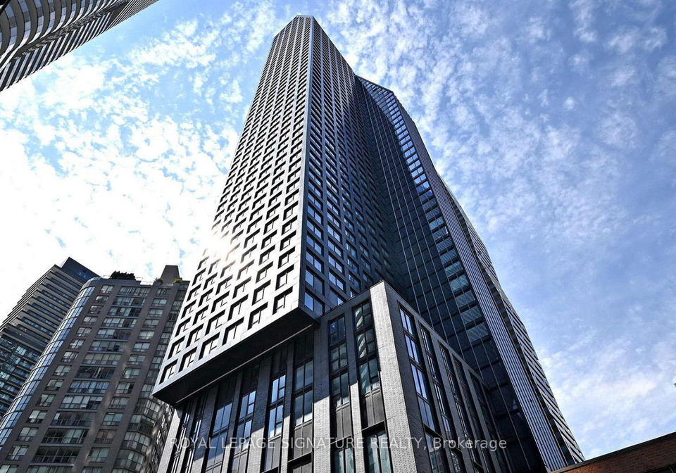 8-wellsley-street-toronto-ontario-c12386607