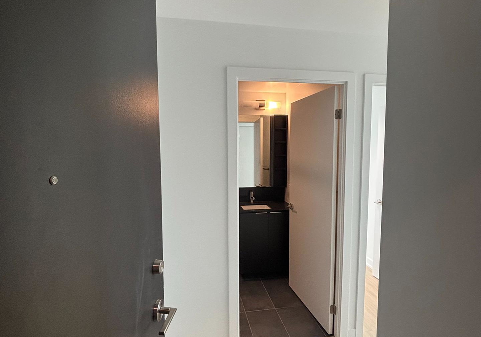 8-wellesley-street-w-toronto-ontario-c12386691